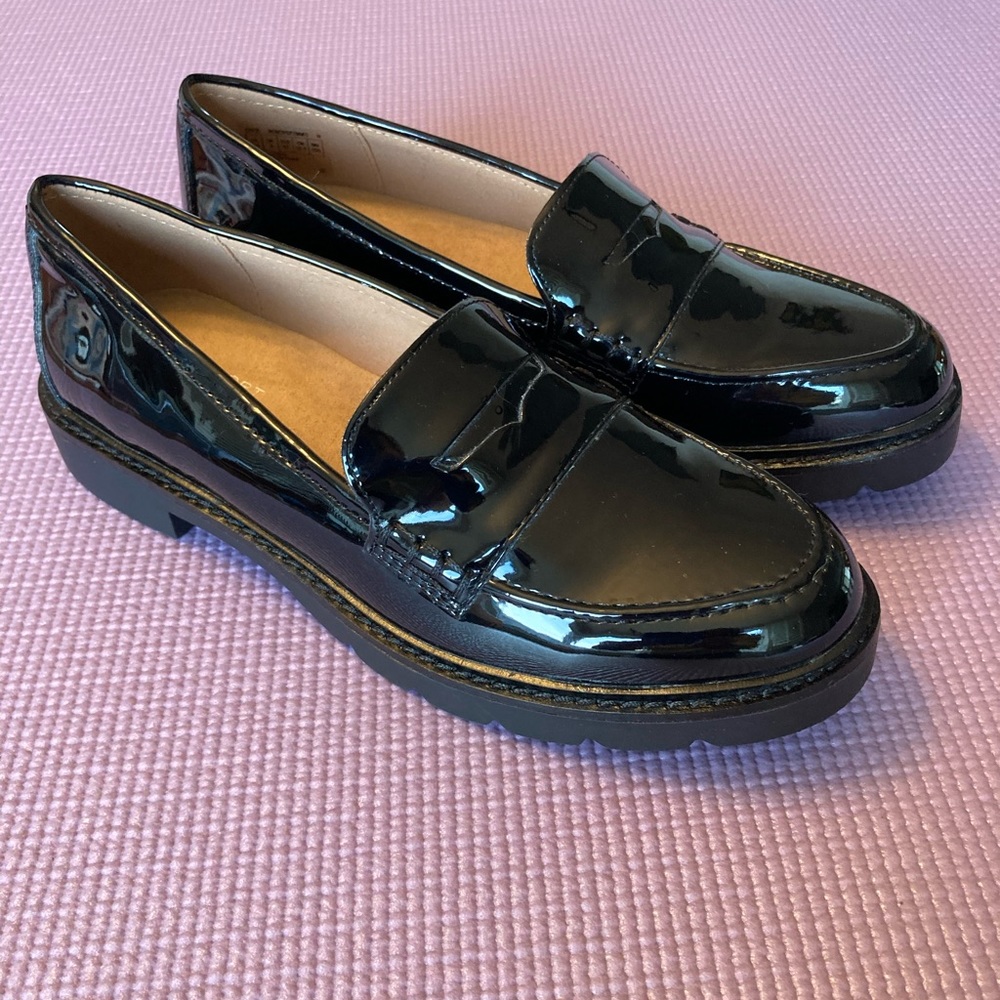 Rockport NWOT Black Patent Penny Loafer